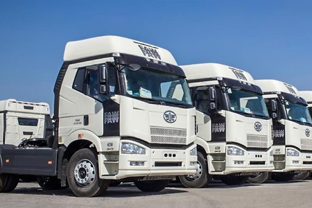 عرضه جدید کامیون و کامیونت از هفته آینده در بورس کالا