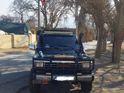 نیسان پاترول دو در