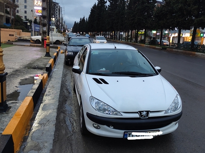 پژو 206 SD V8