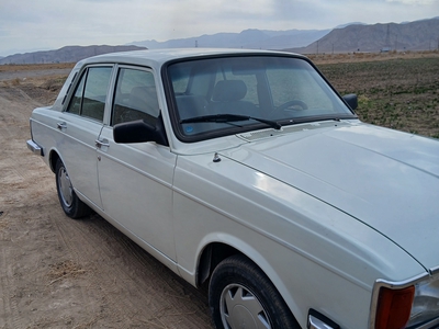 پیکان سدان بنزین