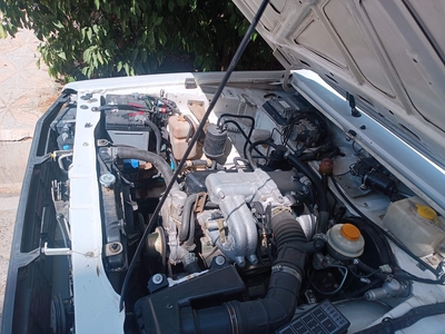 مزدا وانت دوکابين