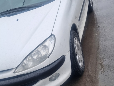 پژو 206 تیپ 5مدل 93هاچ بک