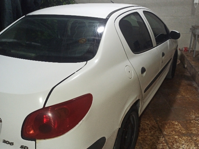 پژو 206 SD V8