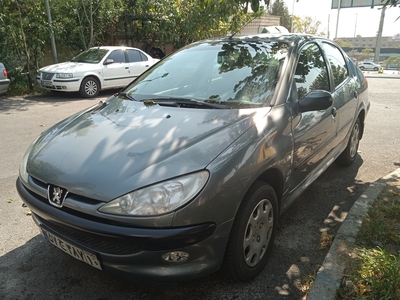 پژو 206 SD V8